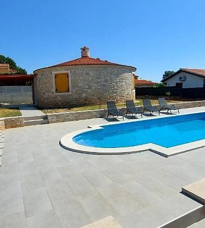 Apartmani Belavic - Kazuni Peruski Exterior photo